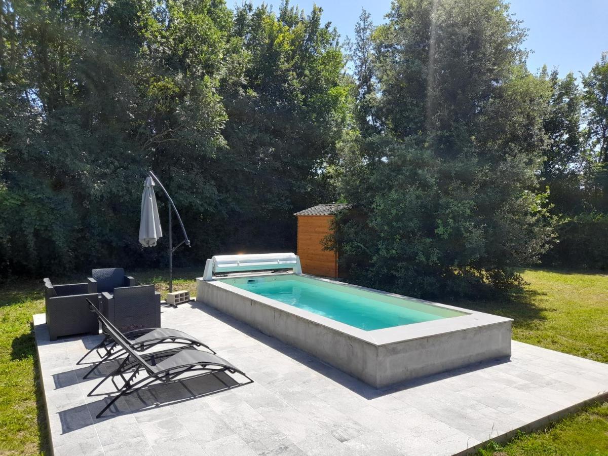 Au Detour Des Vignes Bed & Breakfast